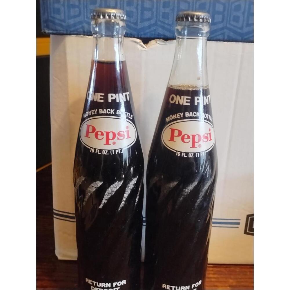 Genuine Original Vintage 1976 Pepsi Bottles Unopened Full Swirl‎ 16 oz. One Pint